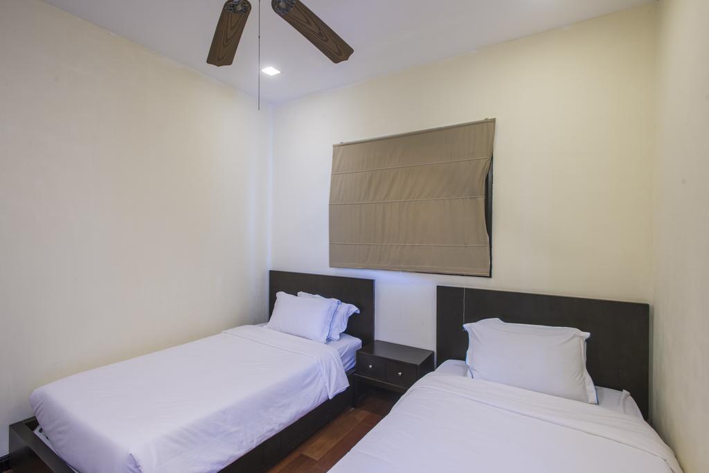 Sabah Beach Villas & Suites Кота Кинабалу Екстериор снимка