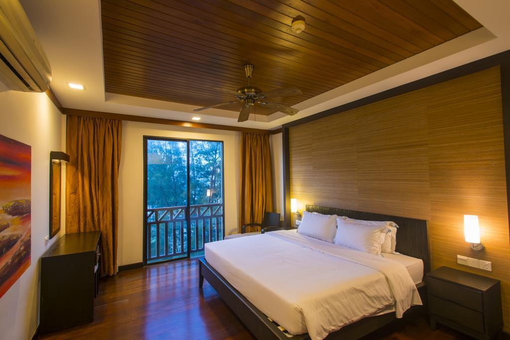 Sabah Beach Villas & Suites Кота Кинабалу Екстериор снимка
