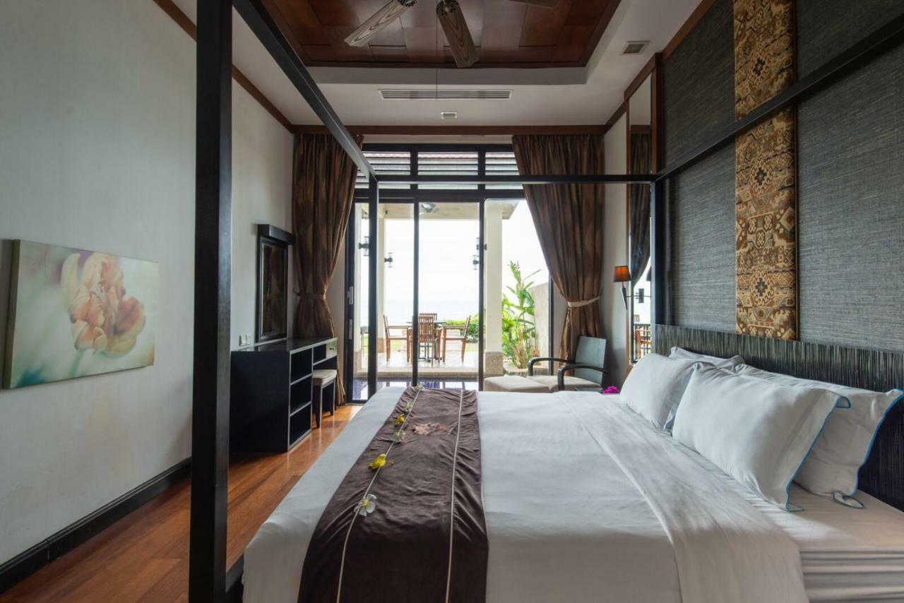 Sabah Beach Villas & Suites Кота Кинабалу Екстериор снимка