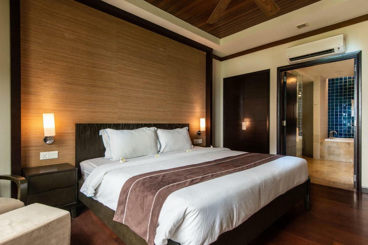 Sabah Beach Villas & Suites Кота Кинабалу Екстериор снимка
