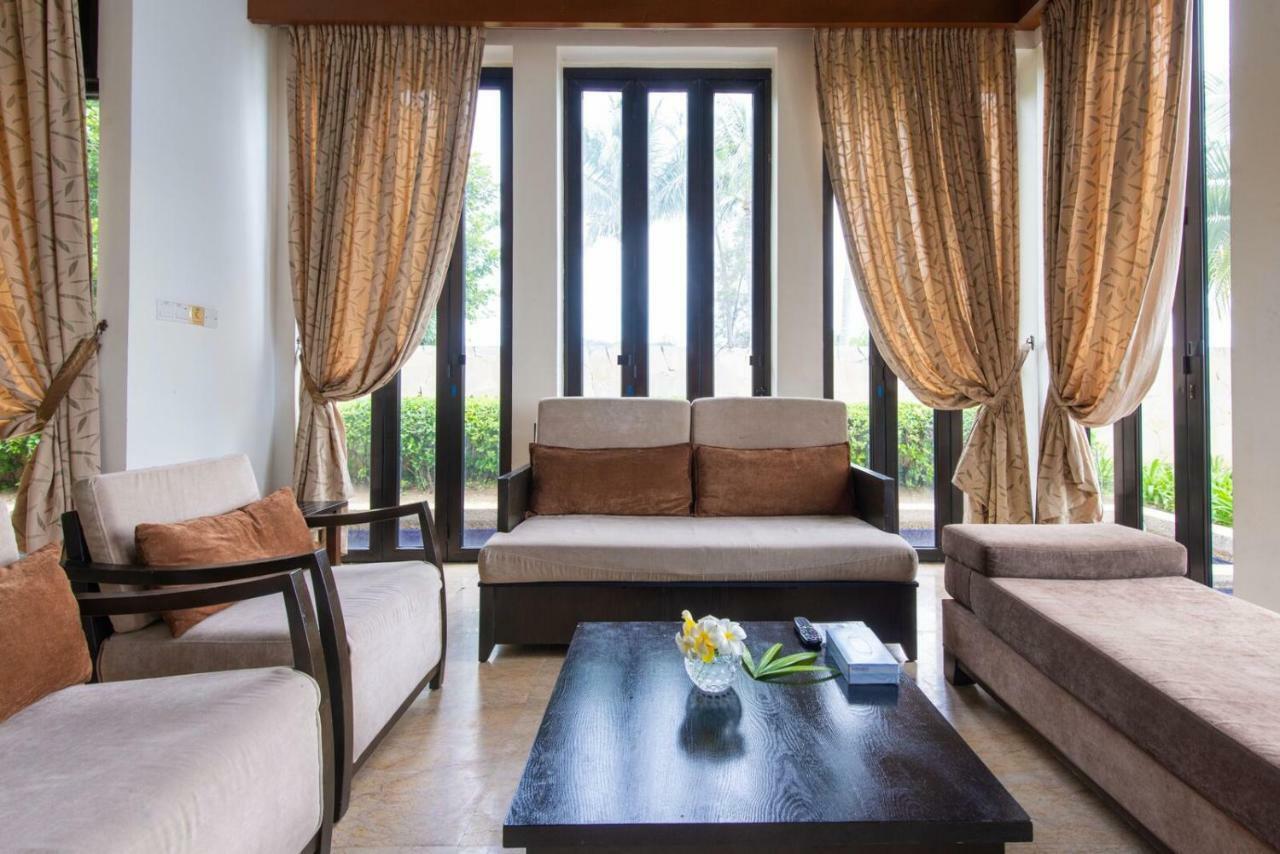 Sabah Beach Villas & Suites Кота Кинабалу Екстериор снимка